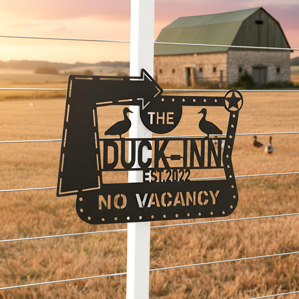 Personalized Farm Metal Sign: No Vacancy – Duck-Inn, Duck Farmhouse Gift